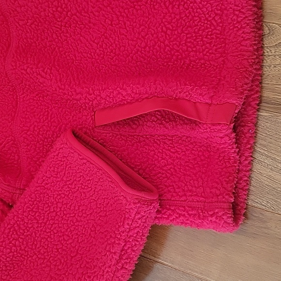 Vineyard Vines Red Sherpa T Snap Style Fleece Pullover Sweater Medium - Picture 4 of 8